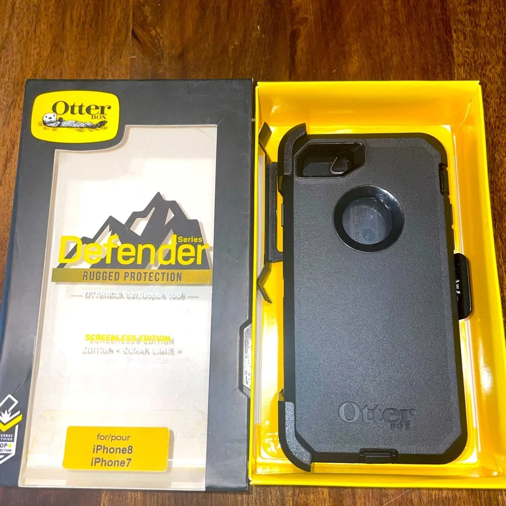 iPhone 8 Case And Clip.